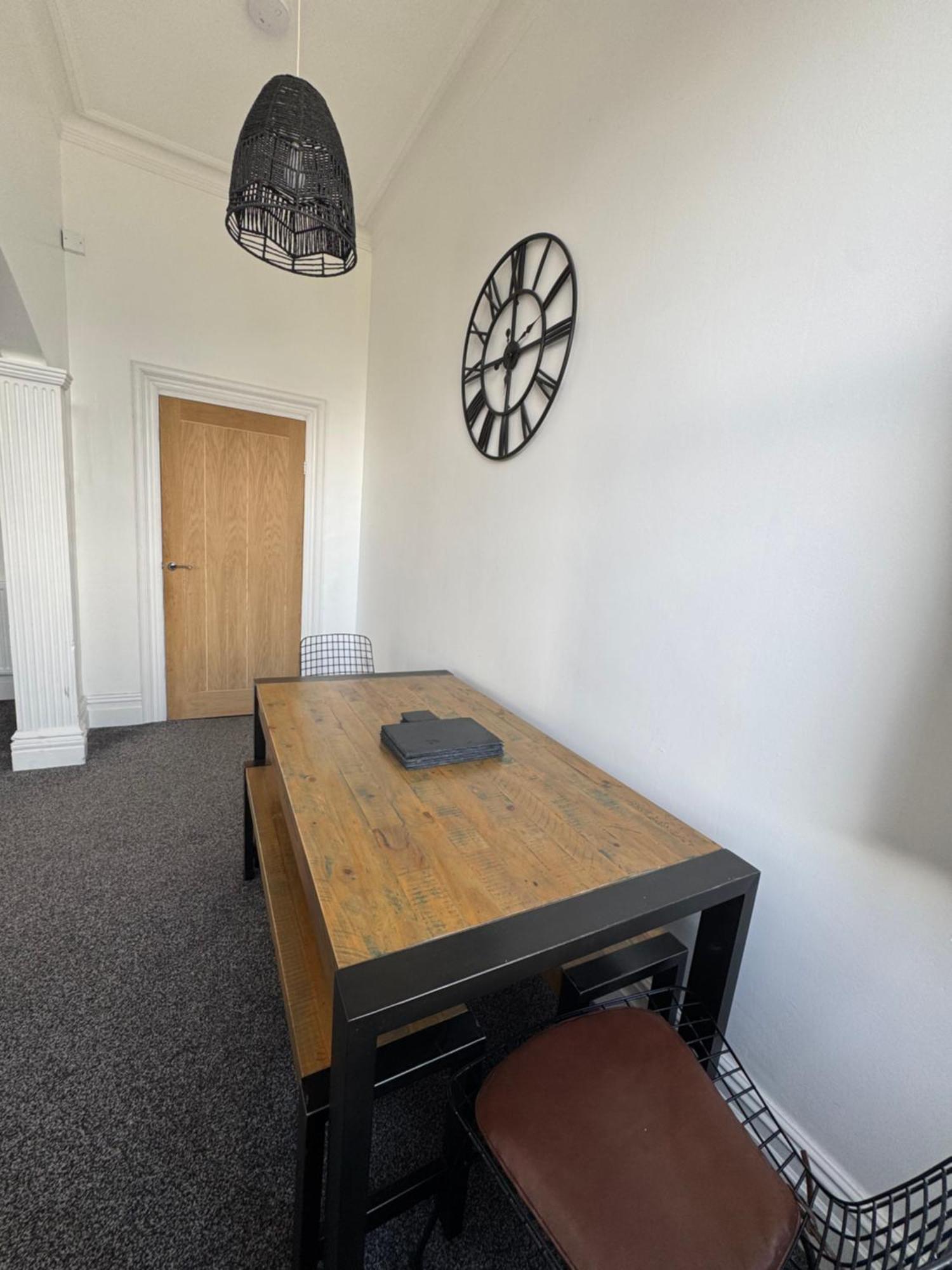 Spacious Victorian Birkdale Apartment With Garden Southport Bagian luar foto